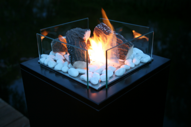 Gardenflame lounge table